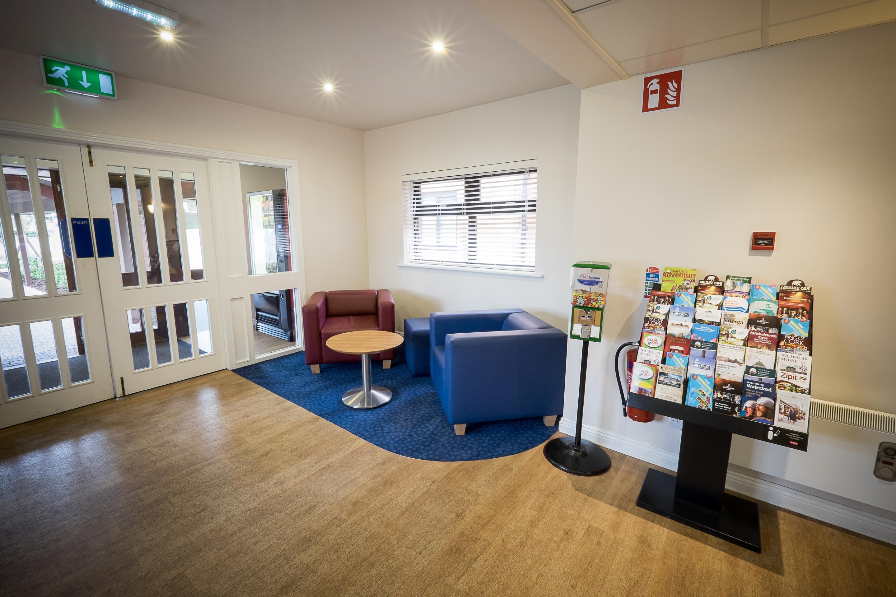 Travelodge Waterford Extérieur photo