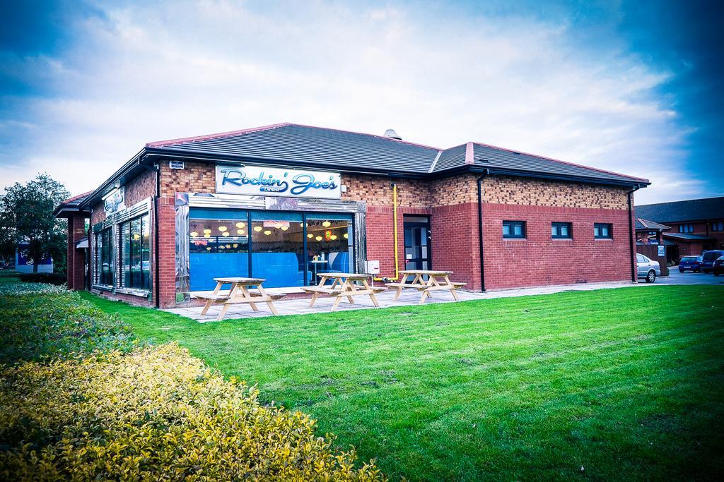 Travelodge Waterford Extérieur photo